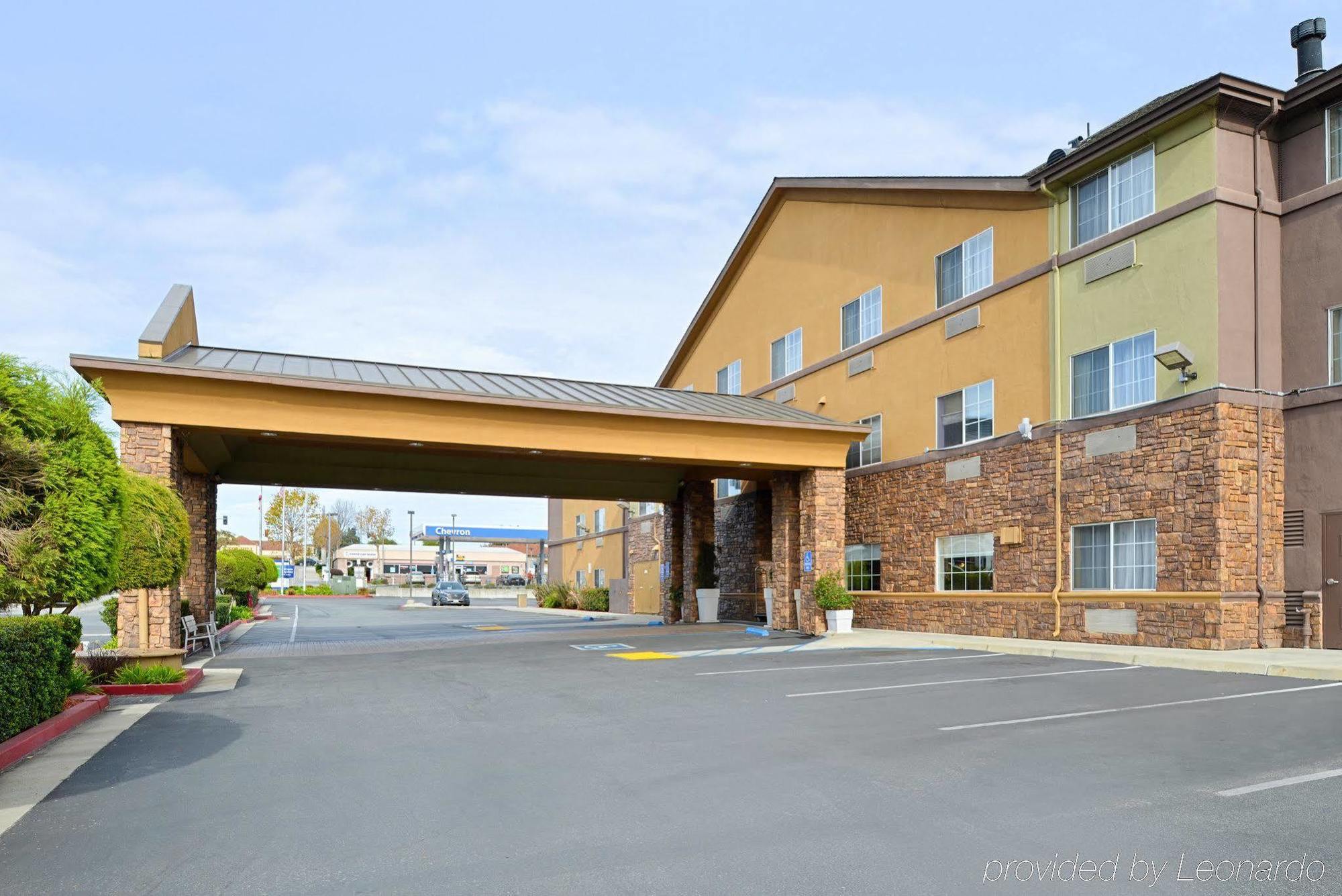 Holiday Inn Express & Suites Watsonville By Ihg Exterior foto