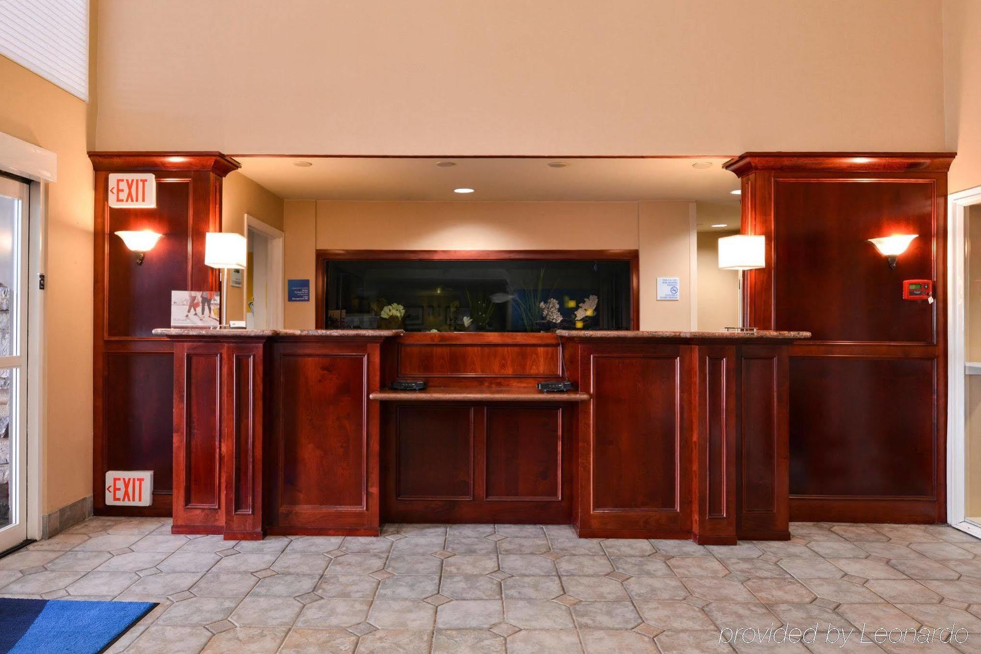 Holiday Inn Express & Suites Watsonville By Ihg Exterior foto